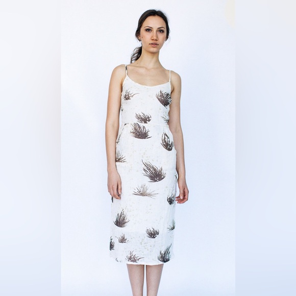 Objects Without Meaning Amber Dress White Palm - Picture 3 of 16